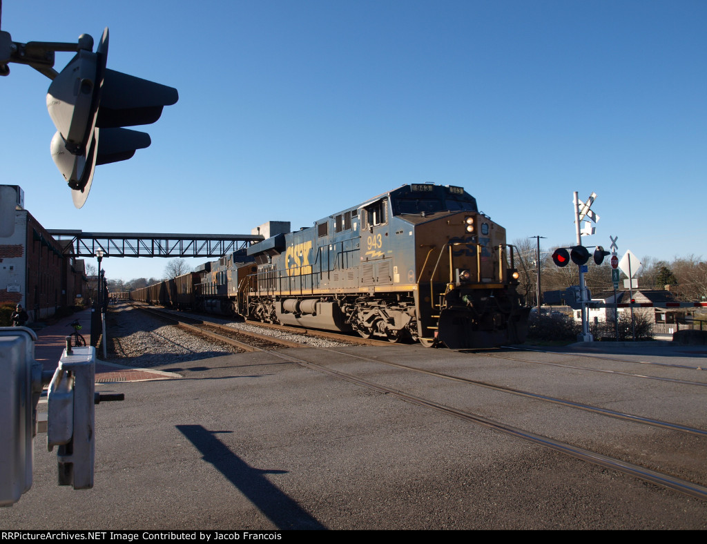 CSX 943